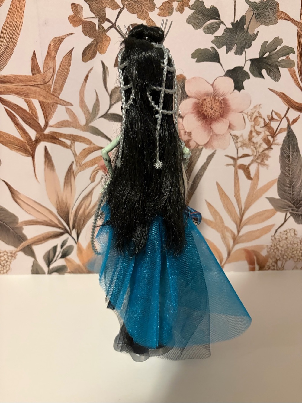 Frankie Stein Monster High Doll (Stitched in Style) - Picture 6 of 6